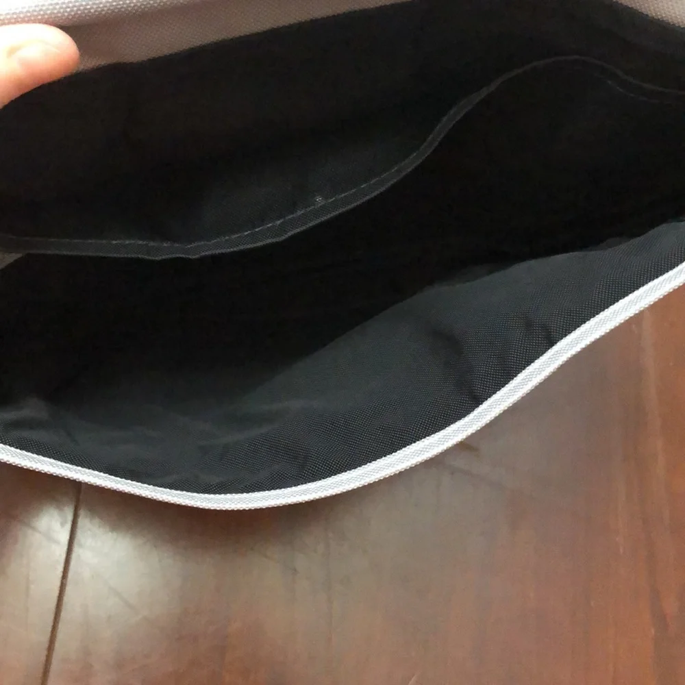 Skip Hop Bag in Gray